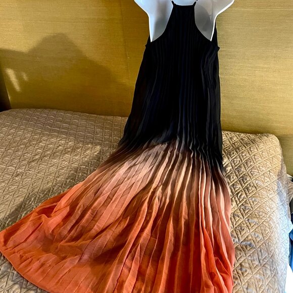 Bar III Maxi Dress Flowing Navy and Orange Sz L 10-14 Strapless Body Accentuator - Picture 11 of 12